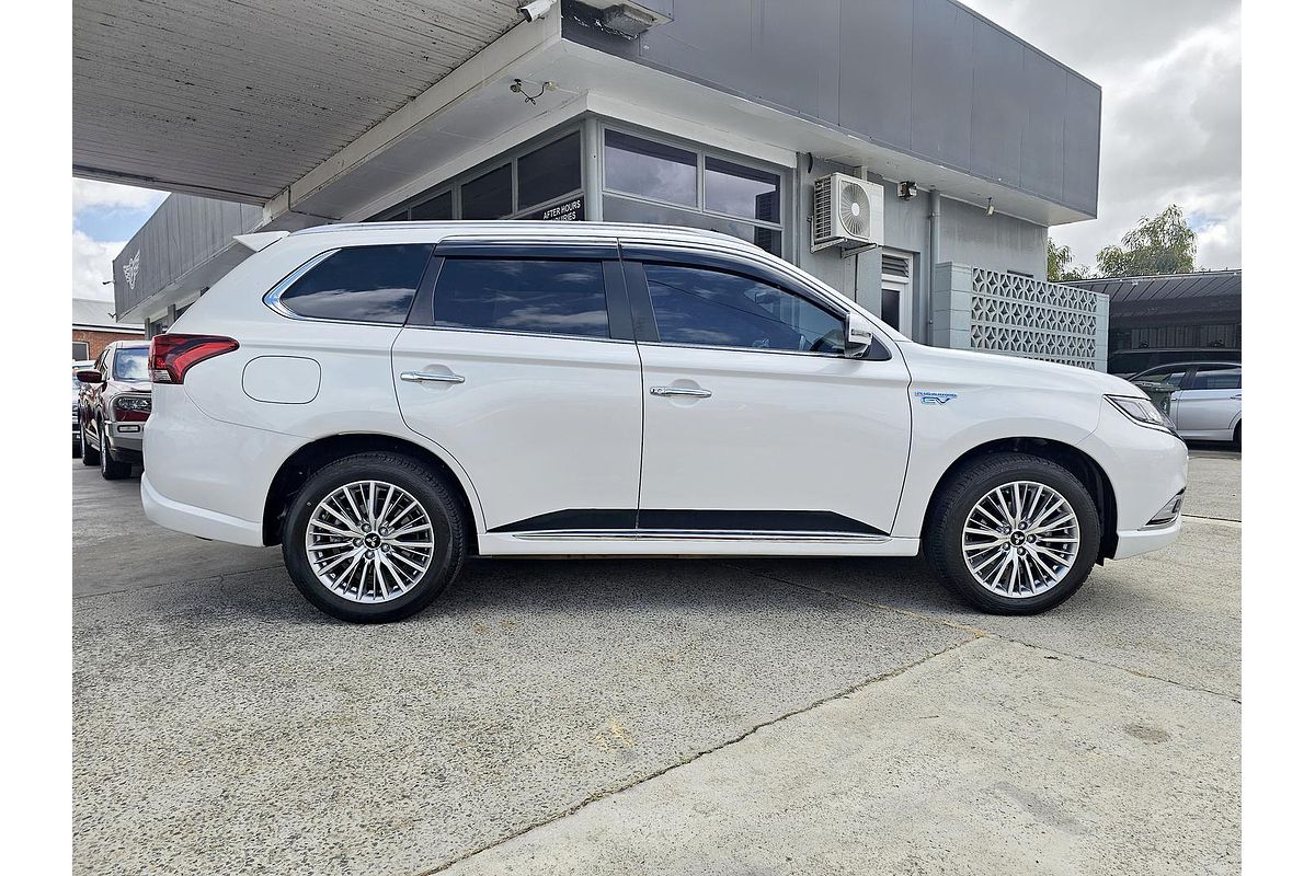 2020 Mitsubishi Outlander PHEV Exceed ZL