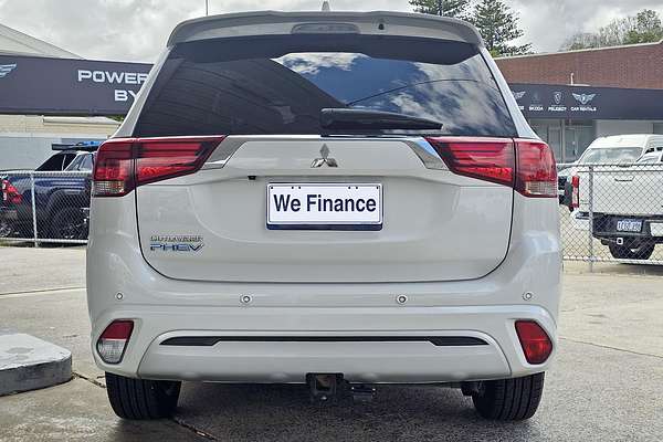 2020 Mitsubishi Outlander PHEV Exceed ZL