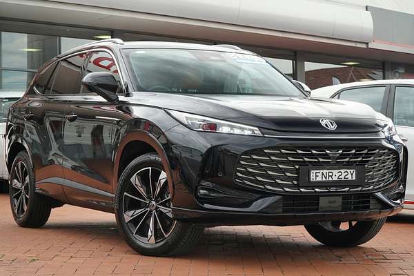 2024 MG HS Essence AS33