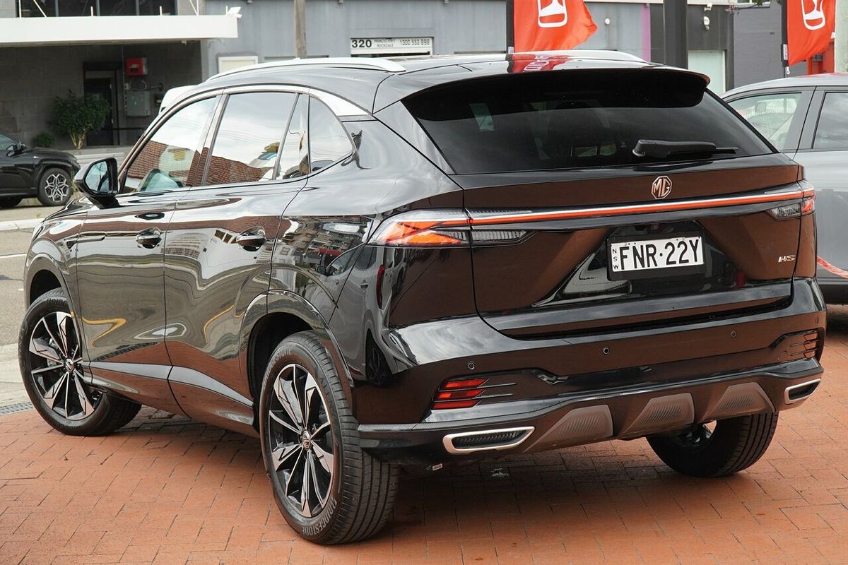 2024 MG HS Essence AS33