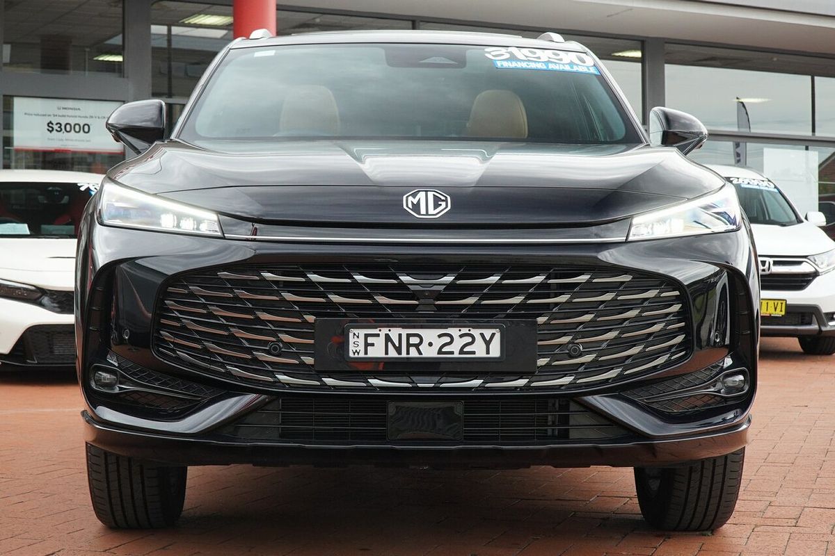 2024 MG HS Essence AS33