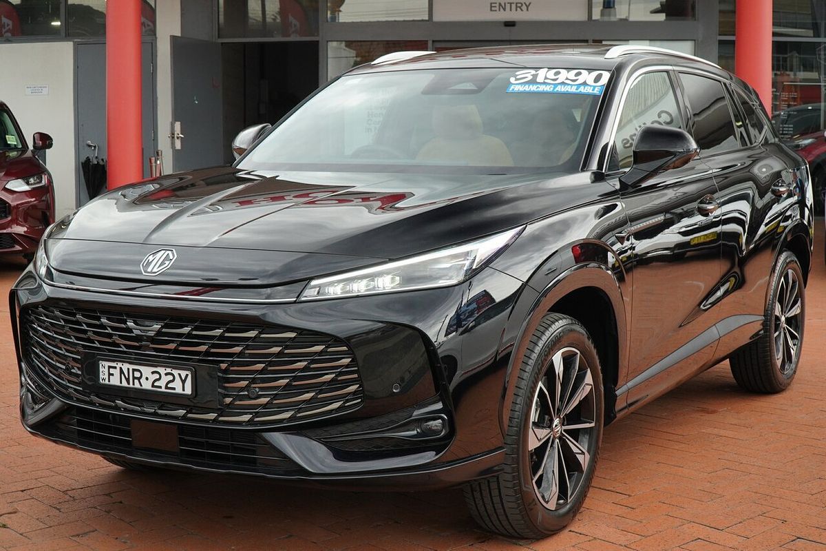 2024 MG HS Essence AS33