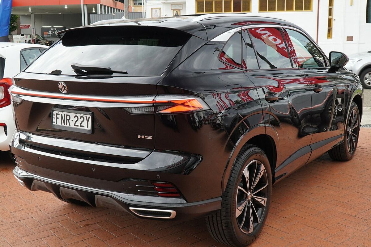 2024 MG HS Essence AS33