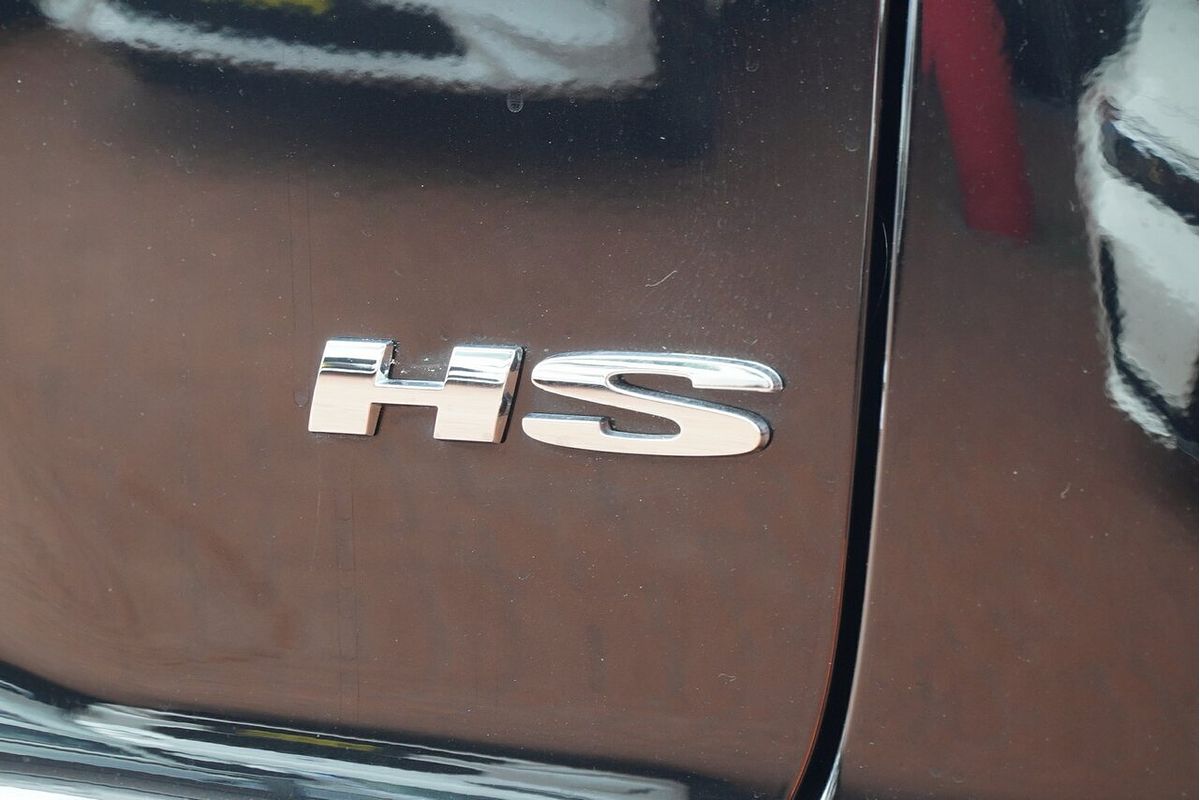 2024 MG HS Essence AS33