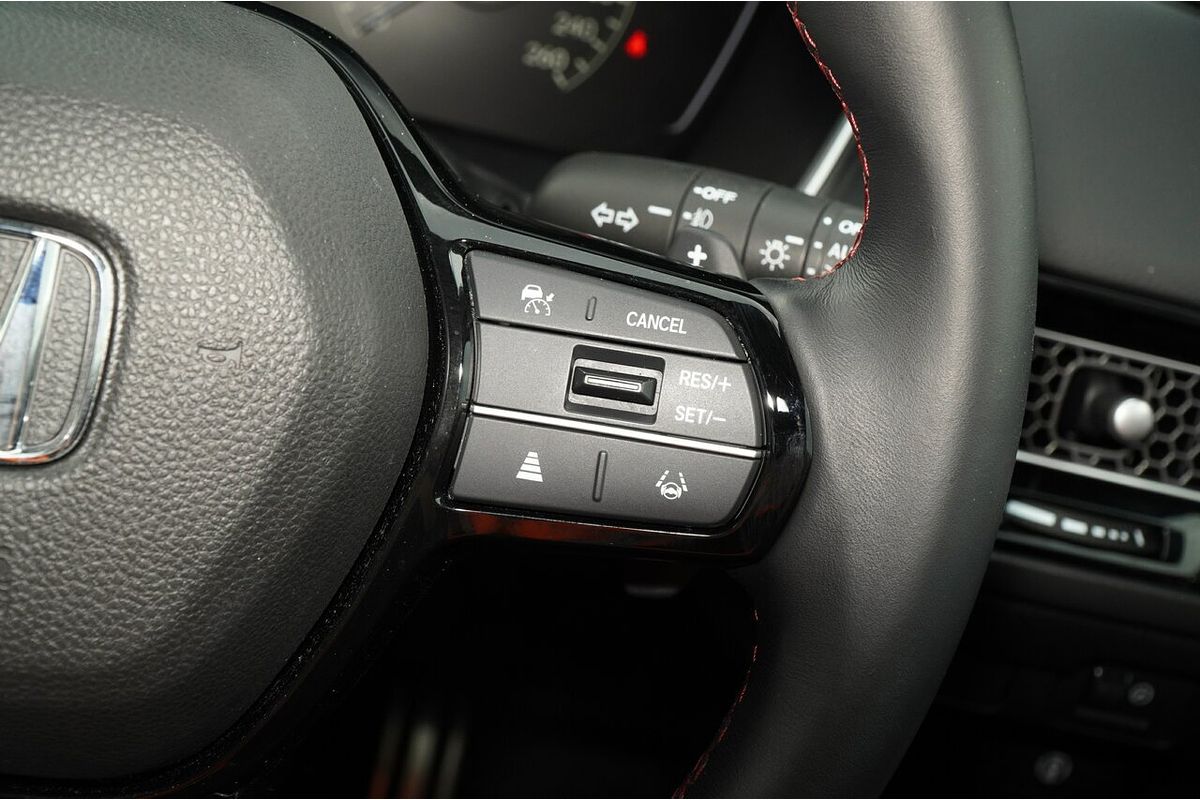 2022 Honda Civic VTi LX 11th Gen