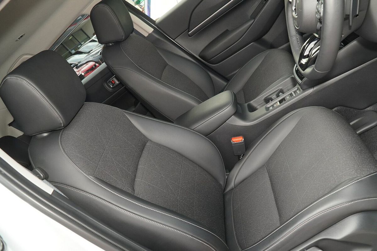 2022 Honda HR-V e:HEV L