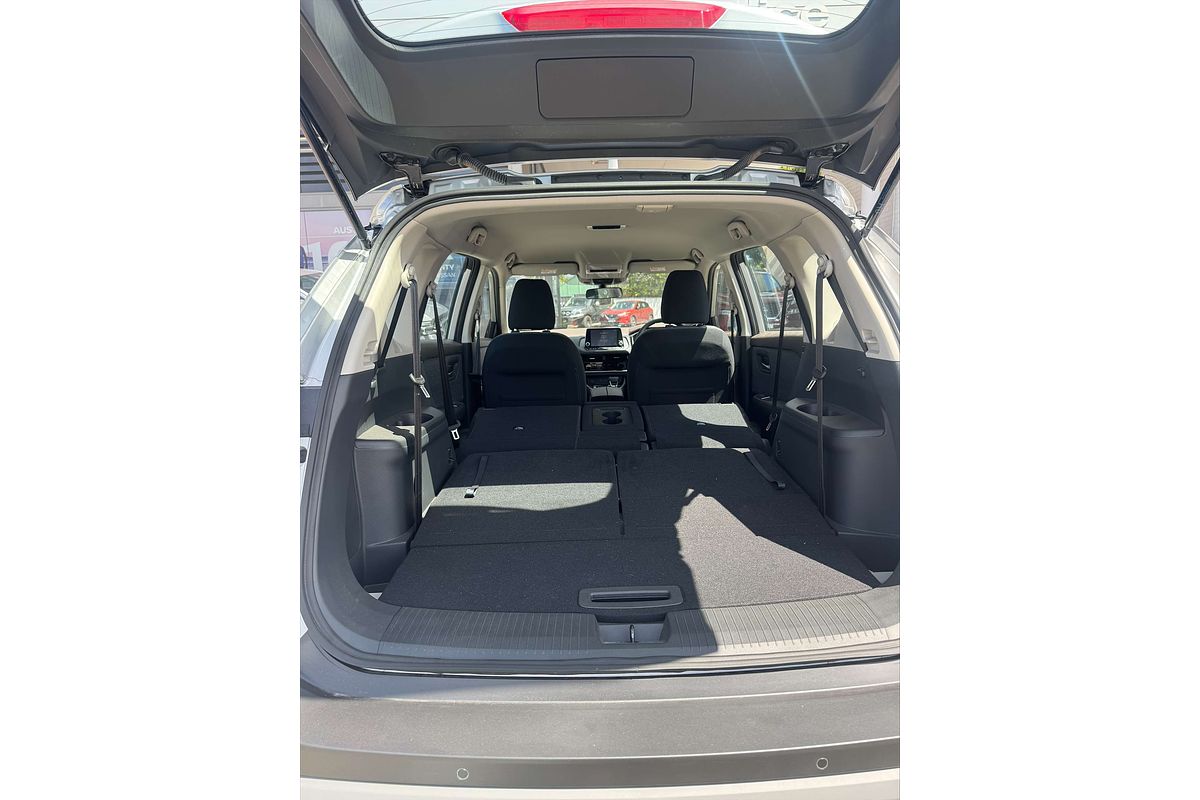 2024 Nissan X-TRAIL ST T33