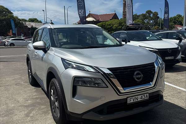 2024 Nissan X-TRAIL ST T33