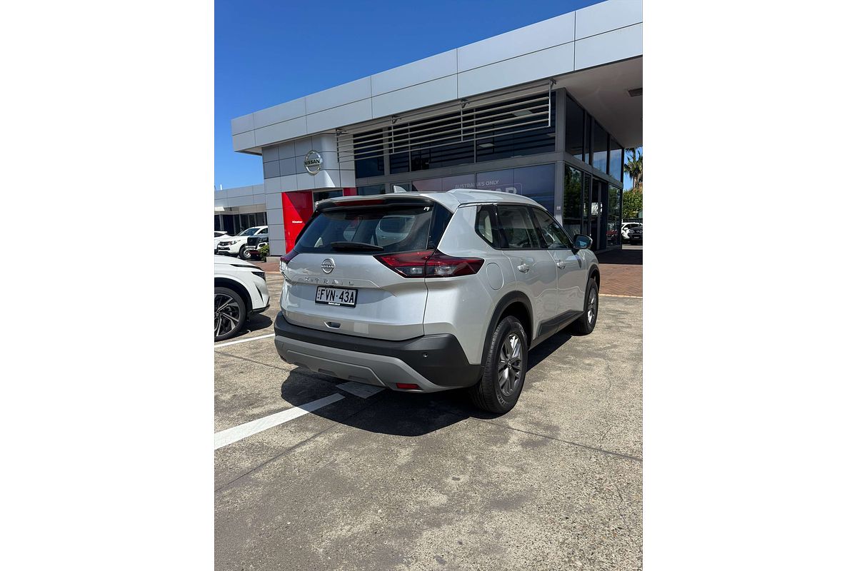 2024 Nissan X-TRAIL ST T33