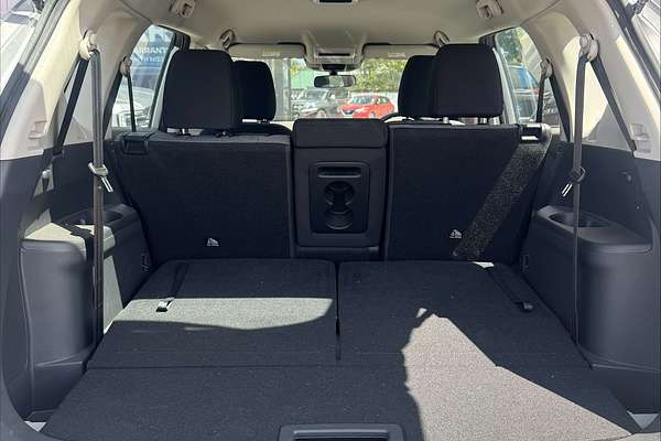 2024 Nissan X-TRAIL ST T33