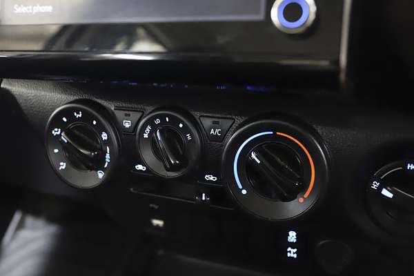 2020 Toyota Hilux SR GUN126R 4X4