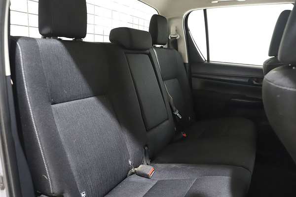 2020 Toyota Hilux SR GUN126R 4X4