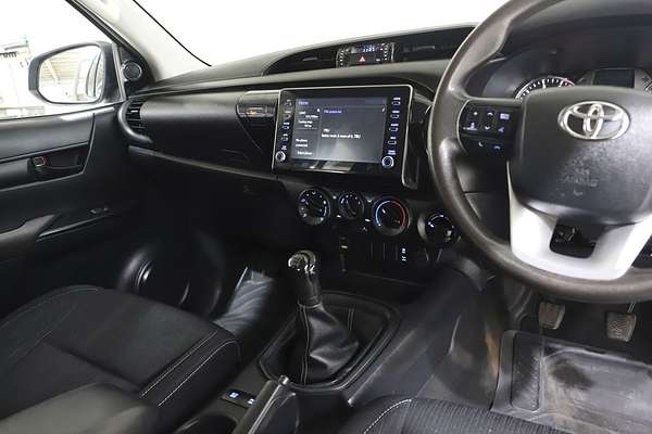 2020 Toyota Hilux SR GUN126R 4X4