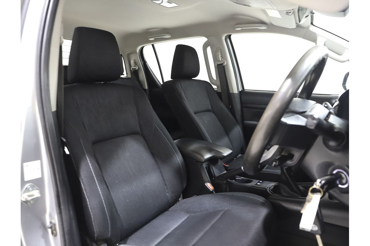 2020 Toyota Hilux SR GUN126R 4X4