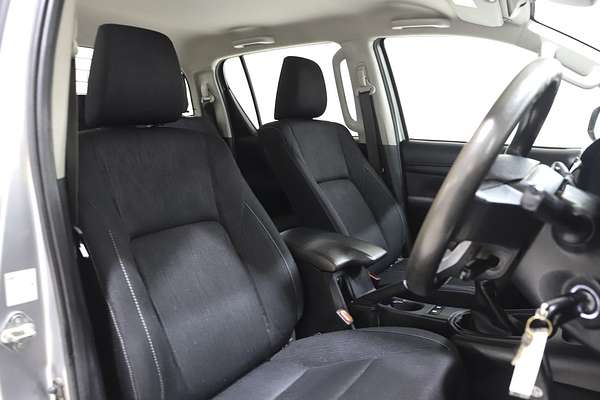 2020 Toyota Hilux SR GUN126R 4X4