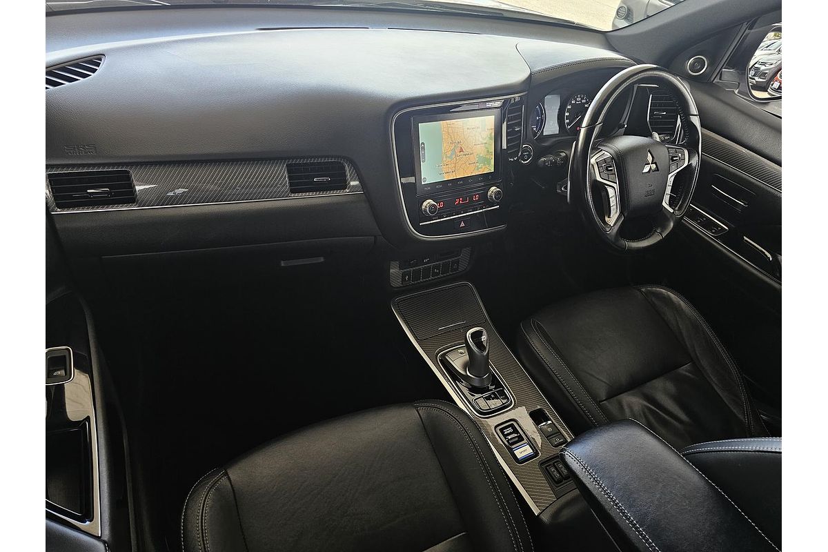 2020 Mitsubishi Outlander PHEV Exceed ZL