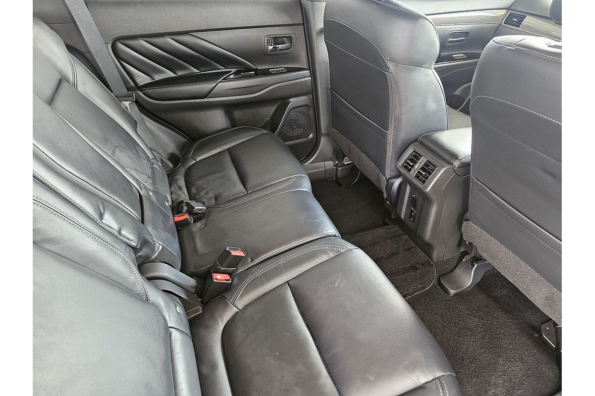 2020 Mitsubishi Outlander PHEV Exceed ZL