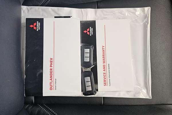 2020 Mitsubishi Outlander PHEV Exceed ZL