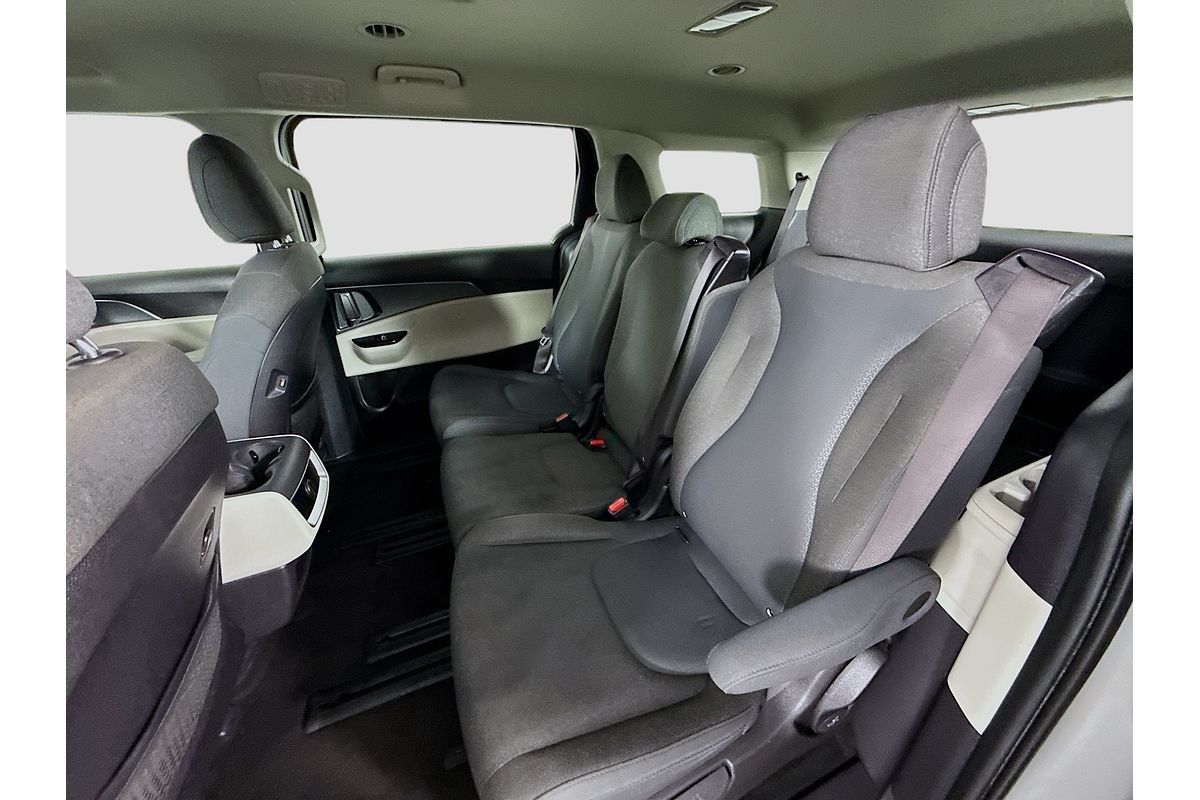 2023 Kia Carnival S KA4