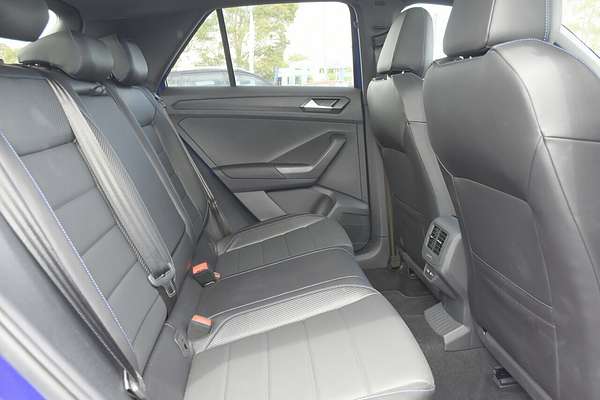 2025 Volkswagen T-Roc R D11