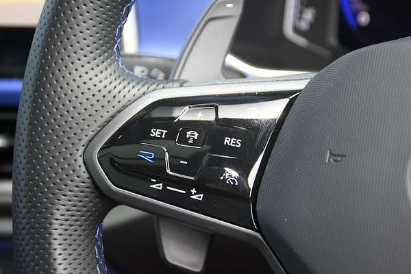 2025 Volkswagen T-Roc R D11