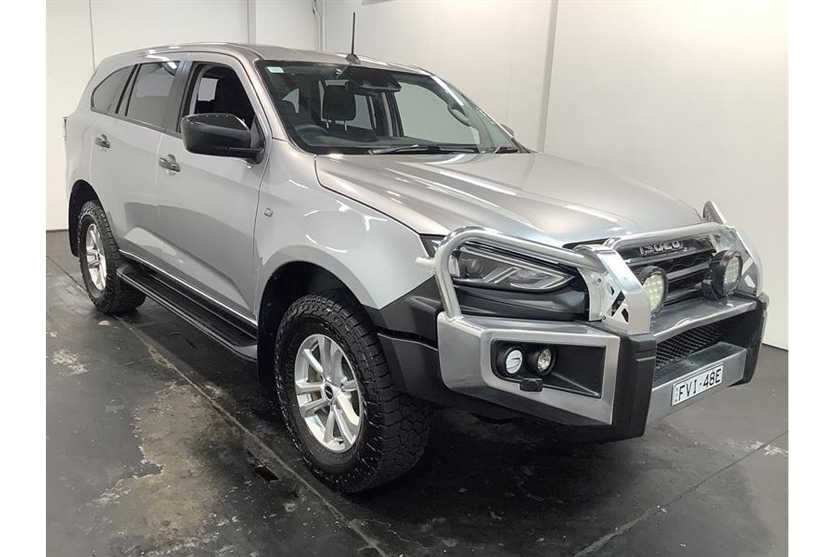 2022 Isuzu MU-X LS-M