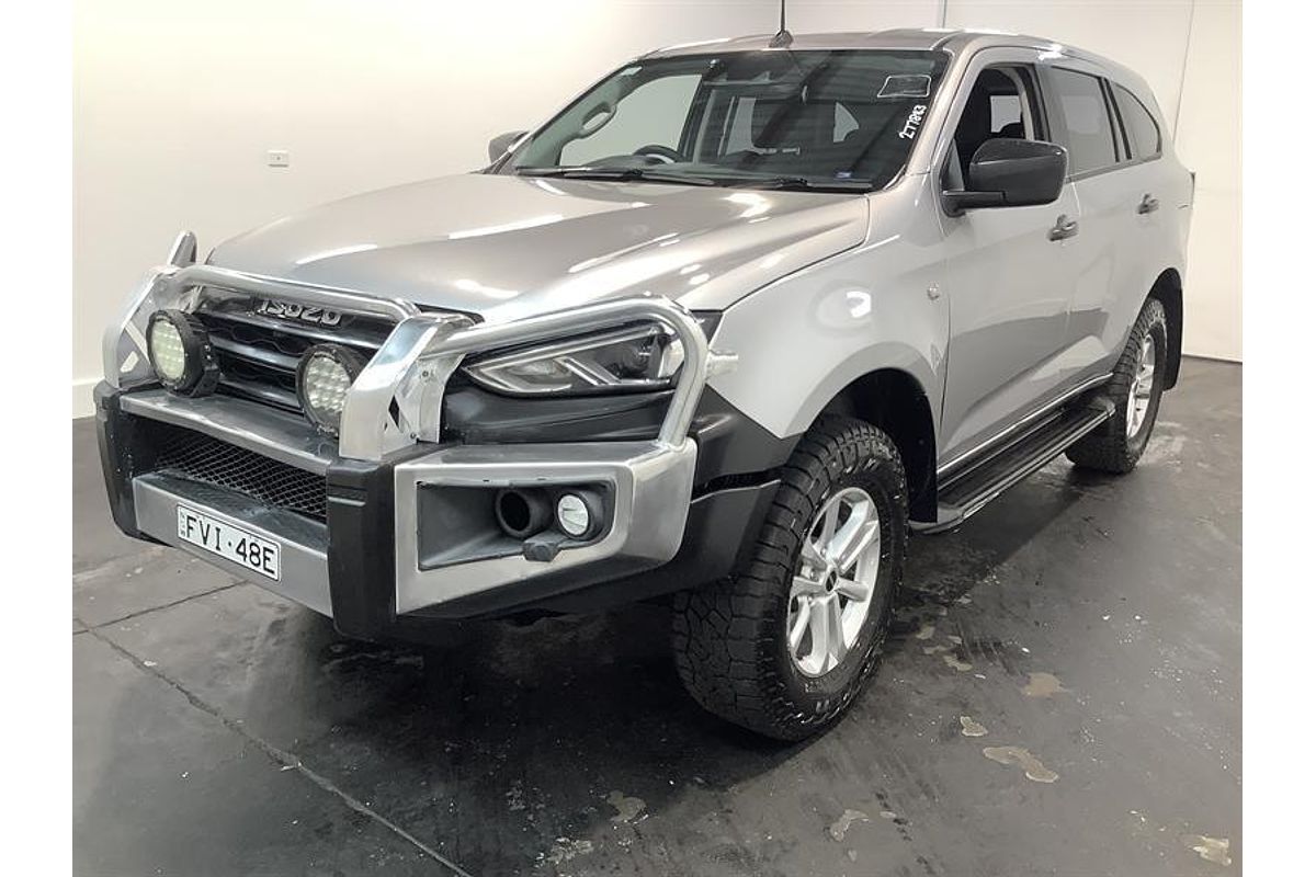 2022 Isuzu MU-X LS-M