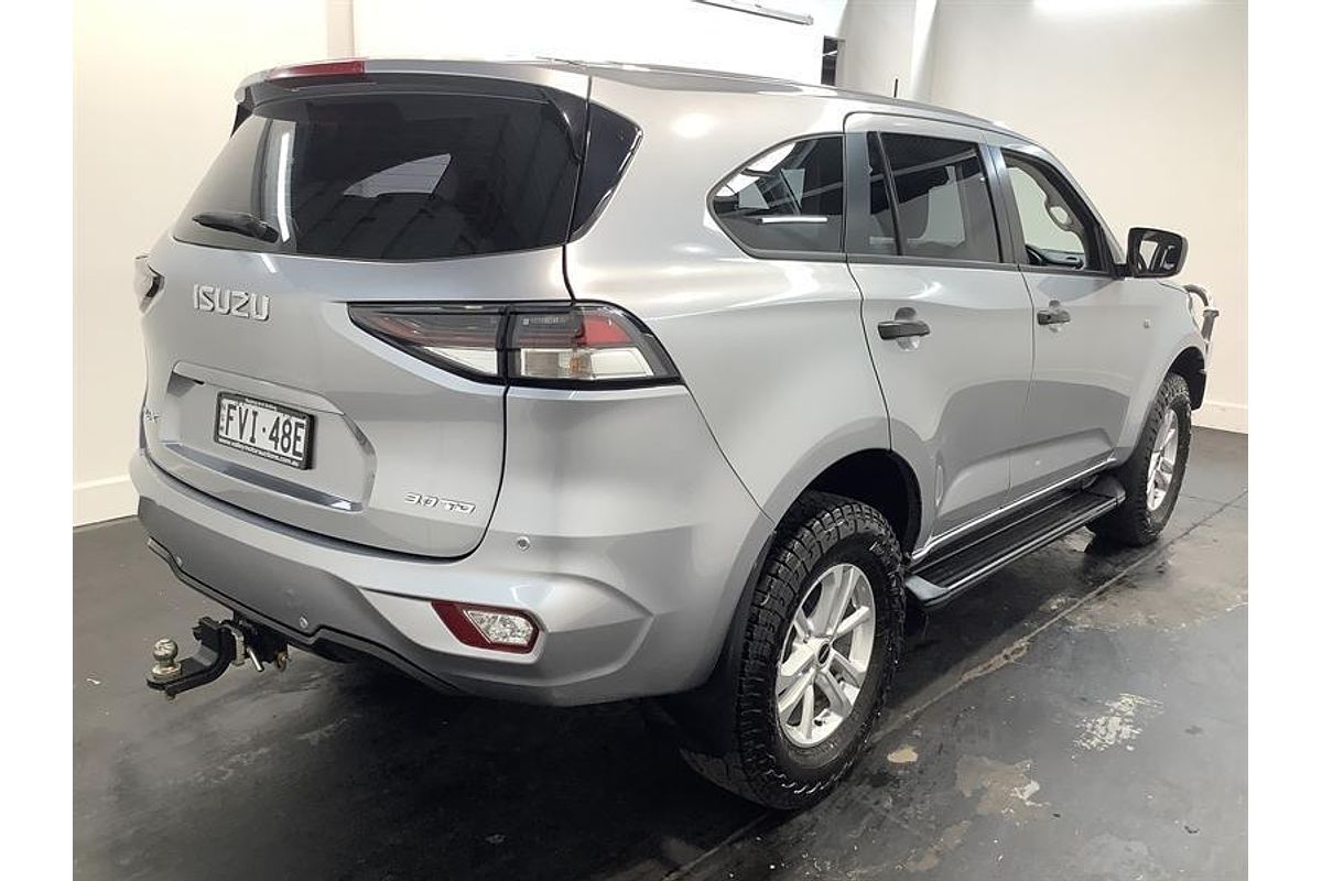 2022 Isuzu MU-X LS-M