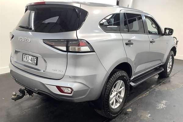 2022 Isuzu MU-X LS-M