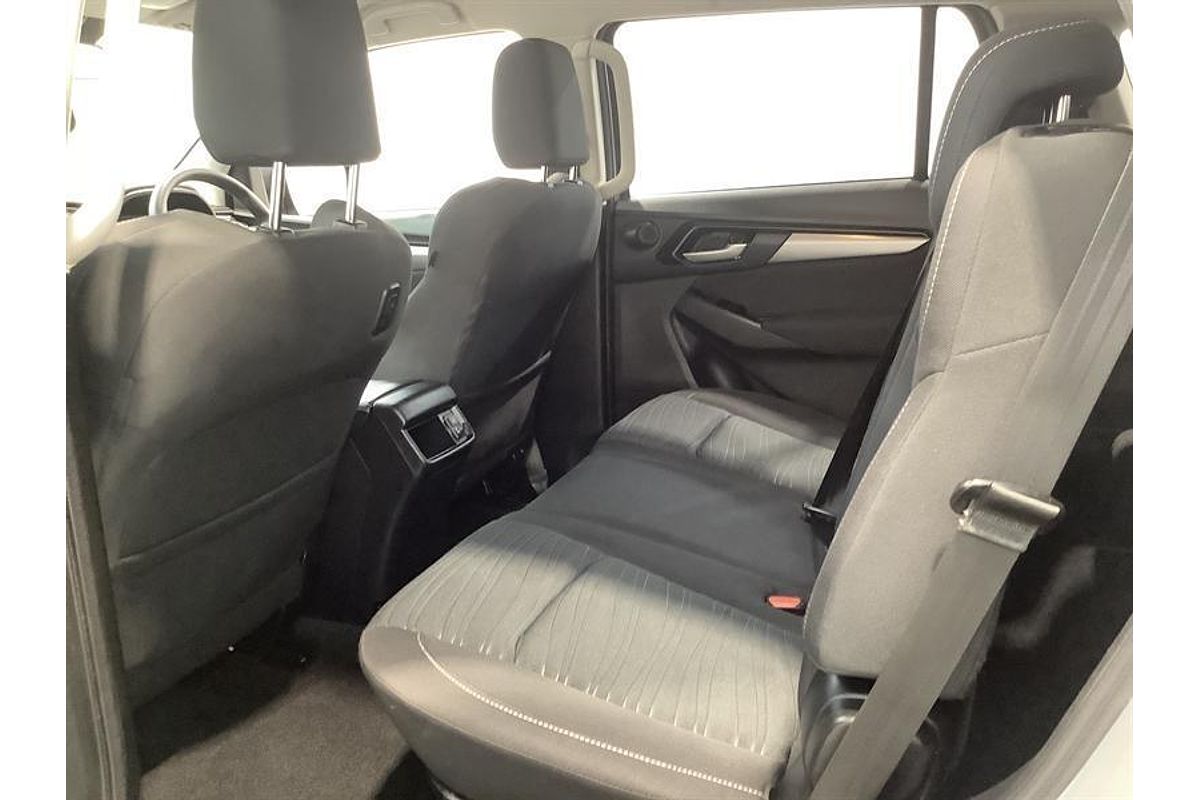 2022 Isuzu MU-X LS-M