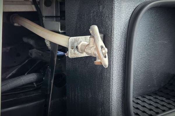 2018 Toyota Hilux SR GUN126R 4X4