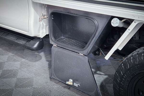 2018 Toyota Hilux SR GUN126R 4X4