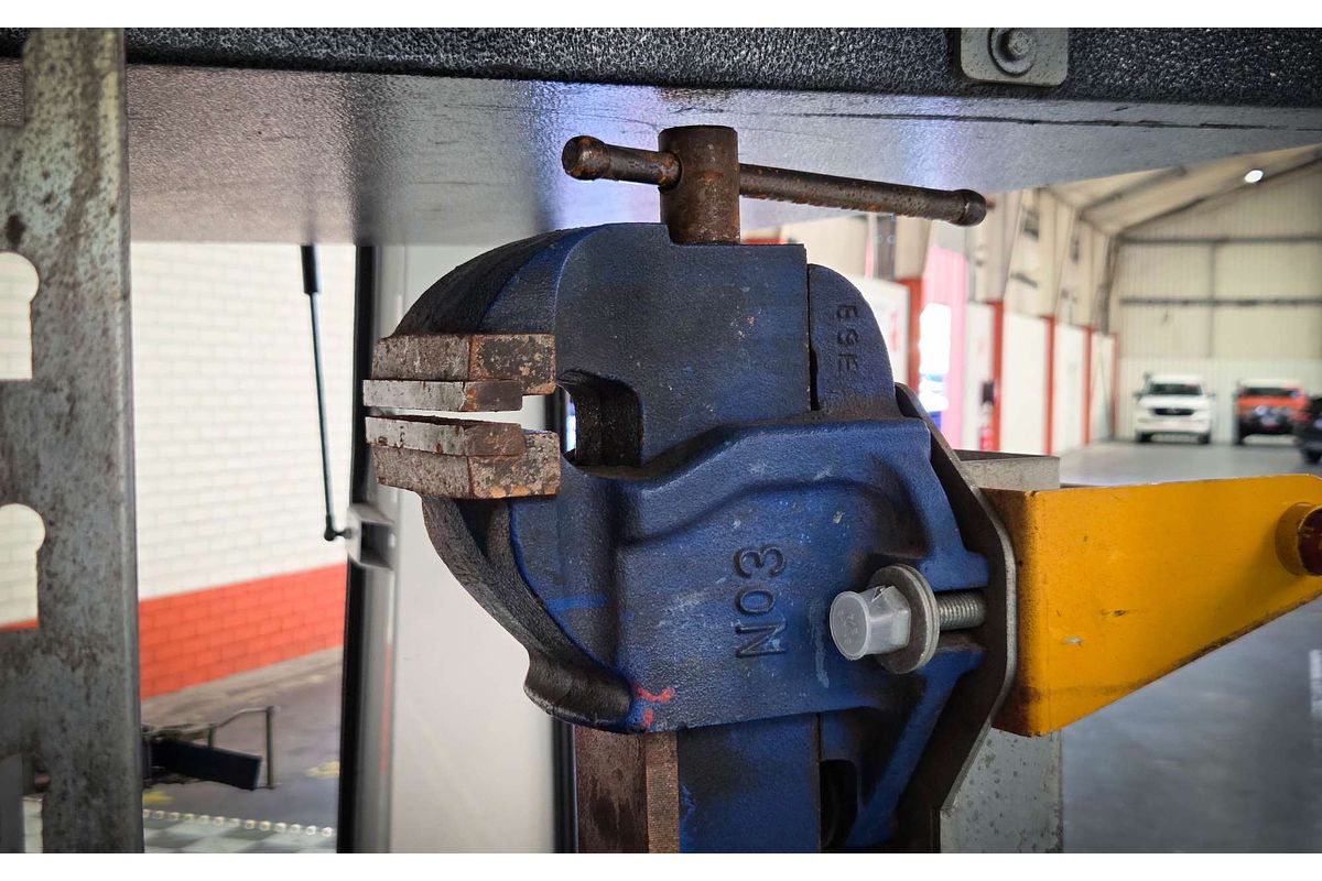 2018 Toyota Hilux SR GUN126R 4X4