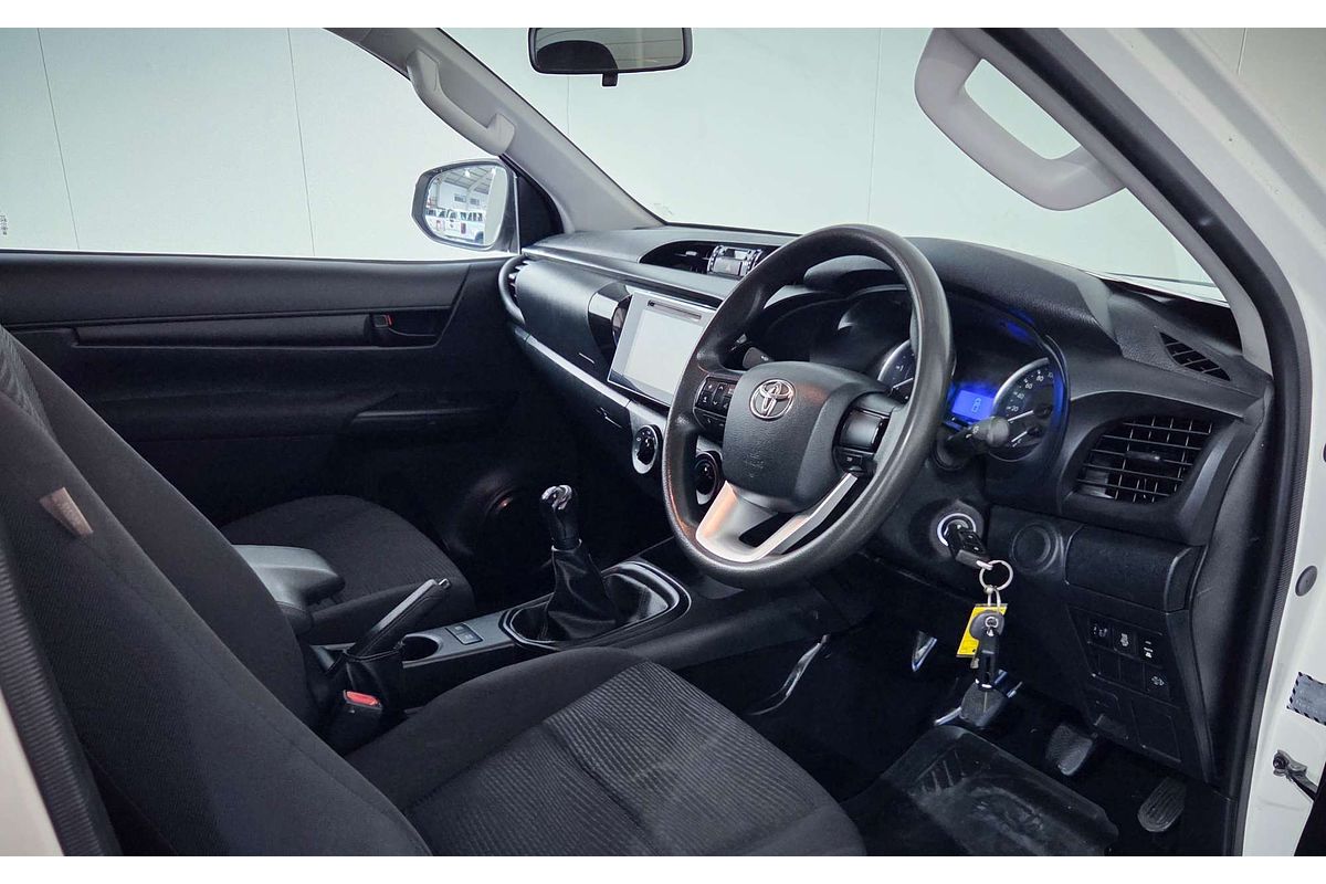 2018 Toyota Hilux SR GUN126R 4X4