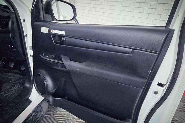 2018 Toyota Hilux SR GUN126R 4X4