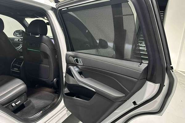 2020 BMW X7 xDrive30d G07