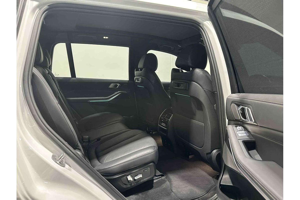 2020 BMW X7 xDrive30d G07