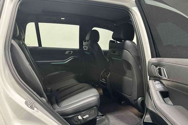 2020 BMW X7 xDrive30d G07