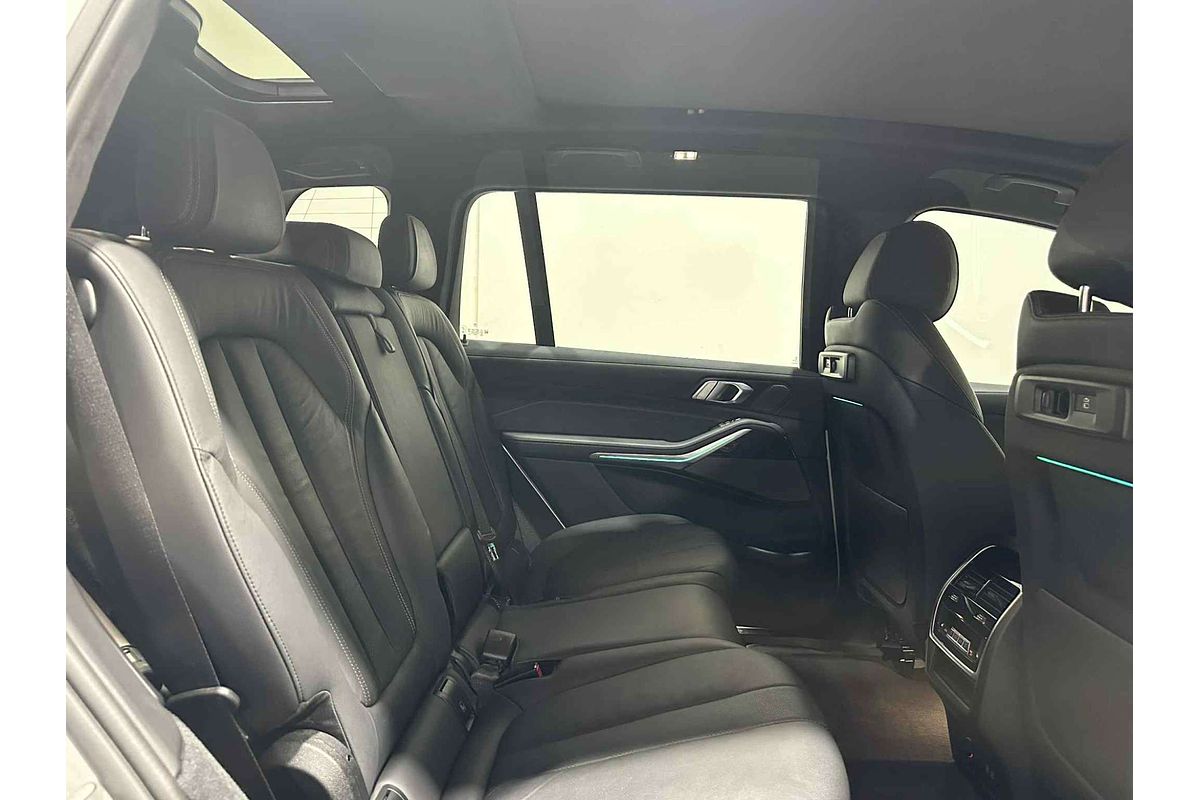 2020 BMW X7 xDrive30d G07