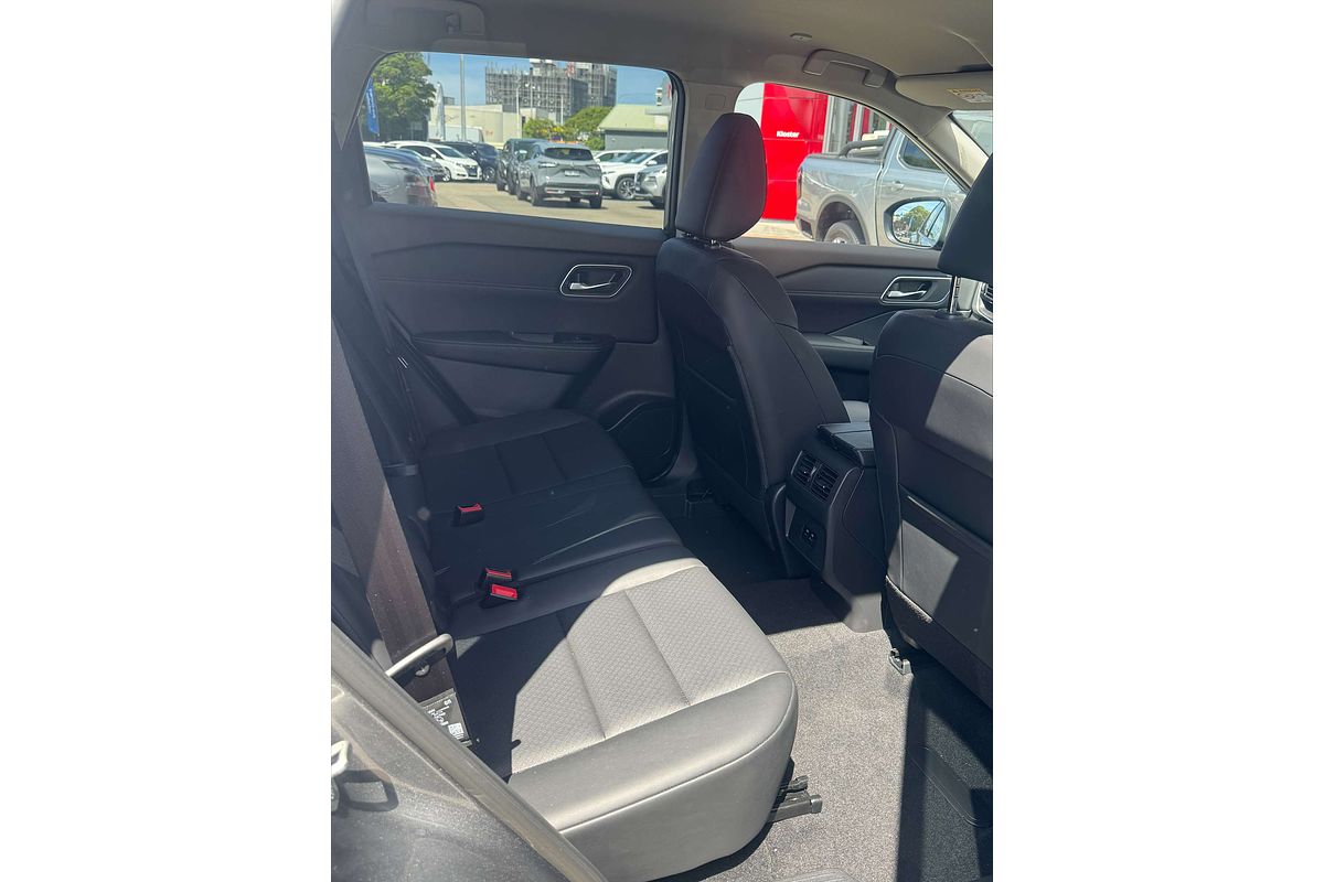 2025 Nissan X-TRAIL ST-L e-POWER T33