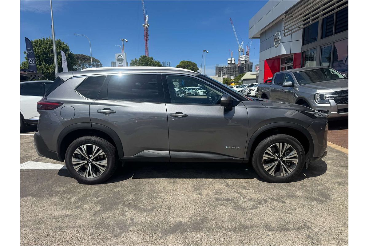 2025 Nissan X-TRAIL ST-L e-POWER T33