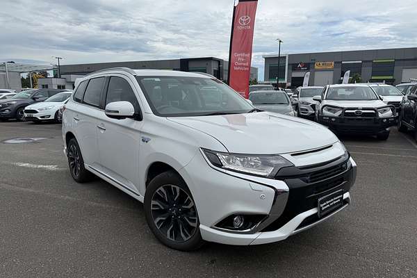 2017 Mitsubishi Outlander PHEV Exceed ZK