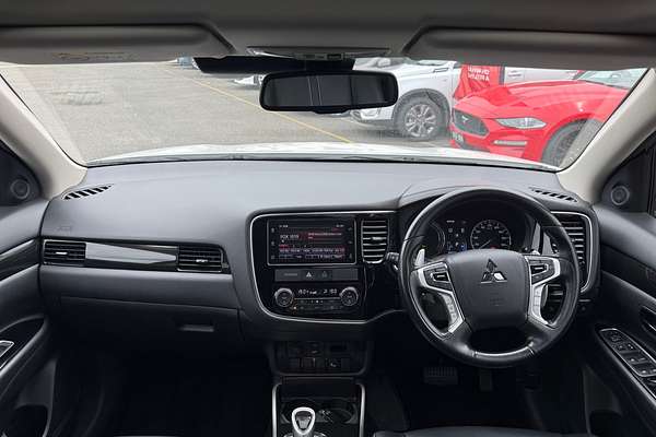 2017 Mitsubishi Outlander PHEV Exceed ZK