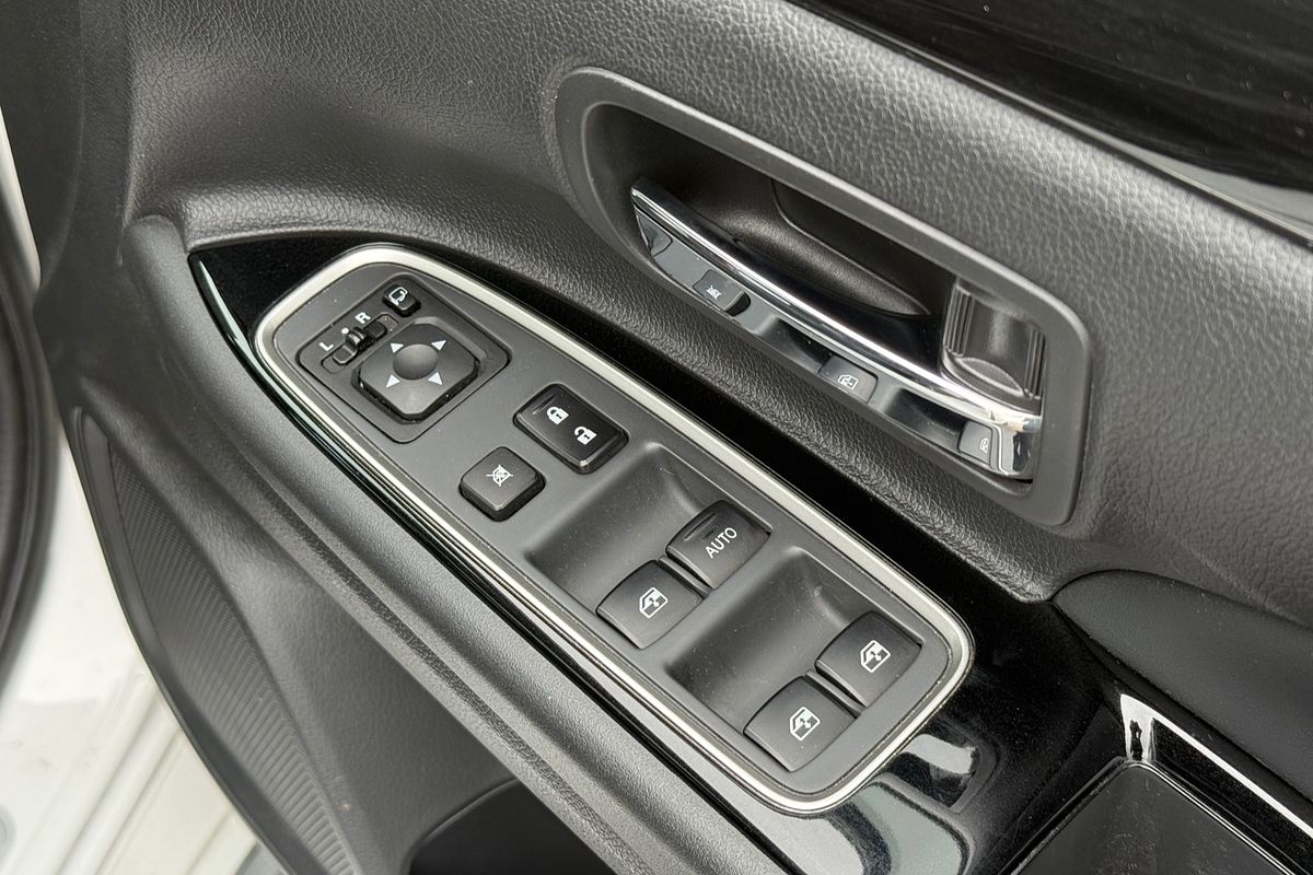 2017 Mitsubishi Outlander PHEV Exceed ZK