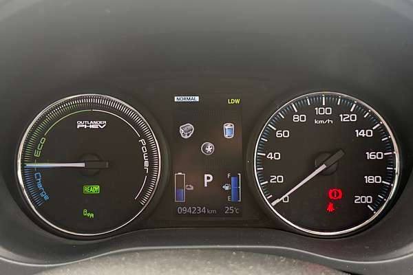 2017 Mitsubishi Outlander PHEV Exceed ZK