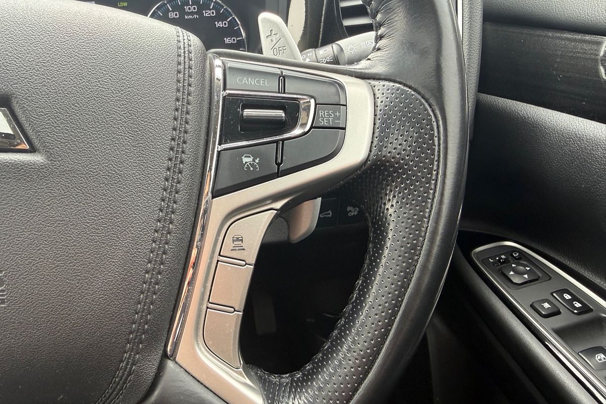 2017 Mitsubishi Outlander PHEV Exceed ZK