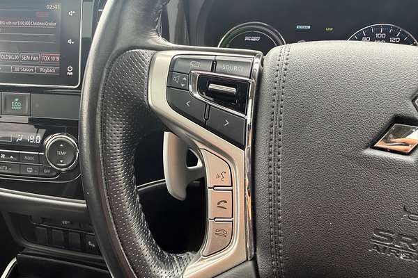 2017 Mitsubishi Outlander PHEV Exceed ZK