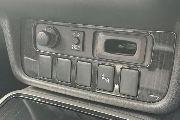 2017 Mitsubishi Outlander PHEV Exceed ZK