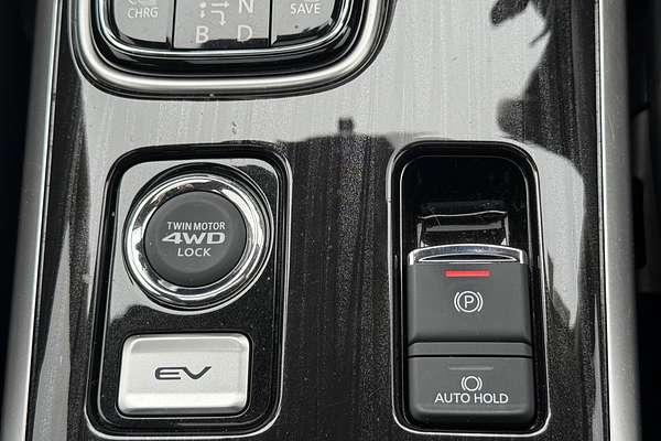 2017 Mitsubishi Outlander PHEV Exceed ZK