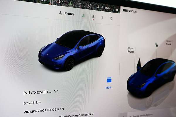 2023 Tesla Model 3 Rear-Wheel Drive